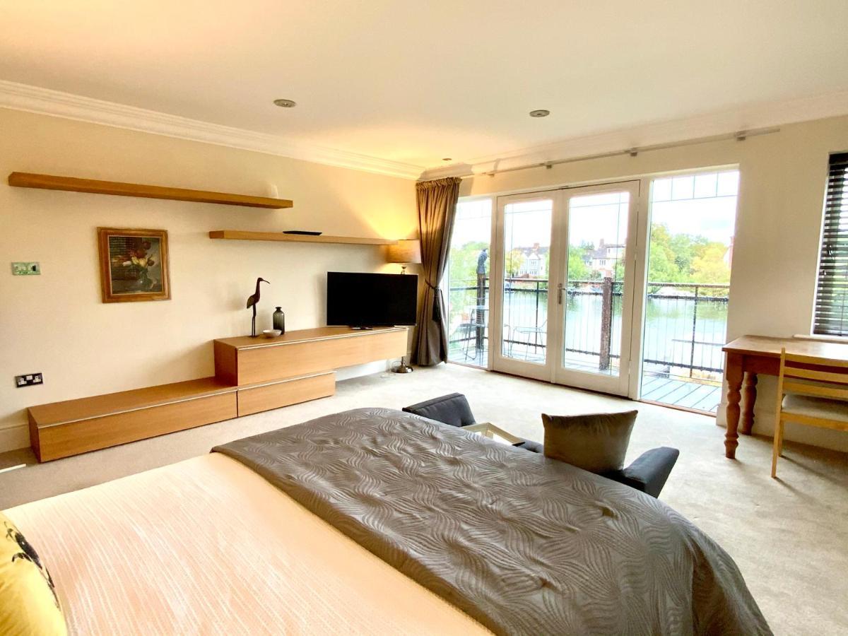 Private Room - The River Room At Burway House On The River Thames 彻特西 外观 照片