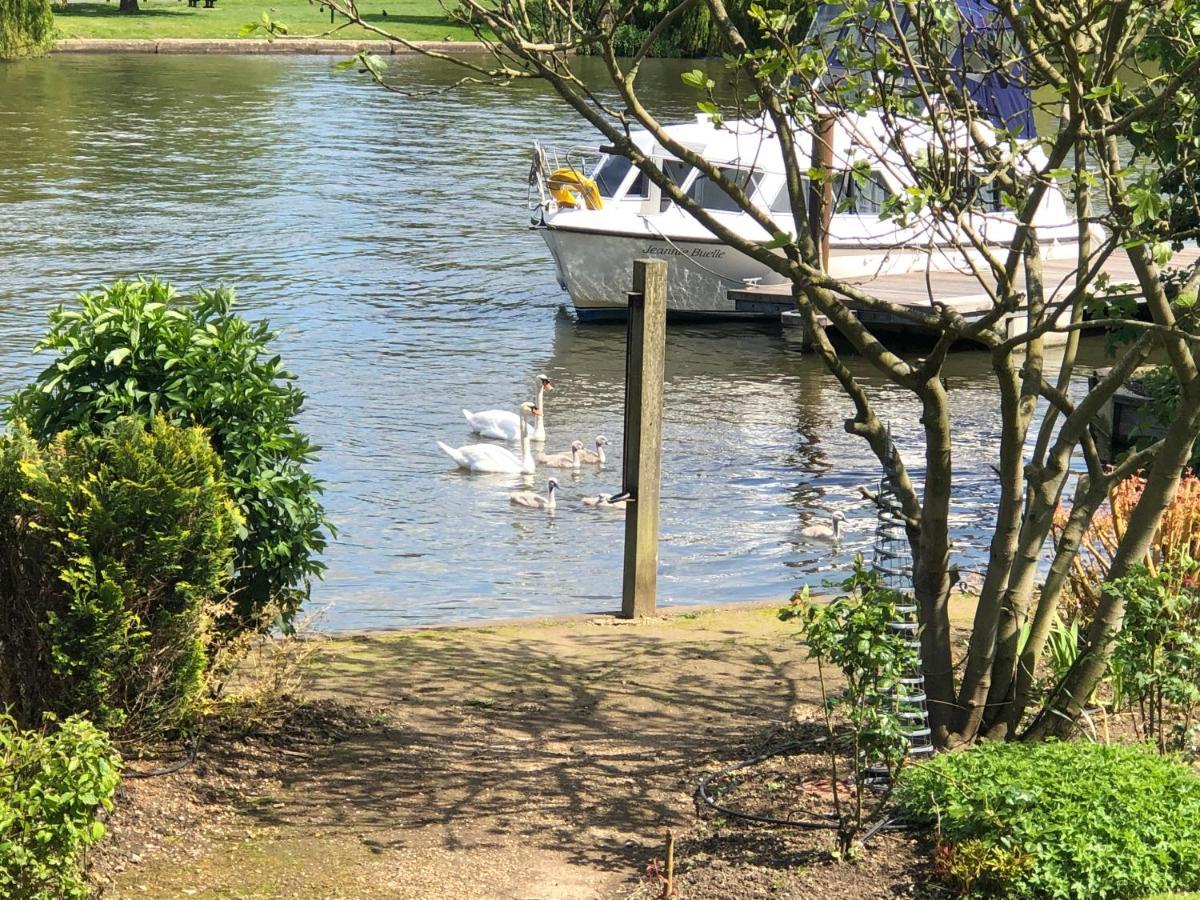 Private Room - The River Room At Burway House On The River Thames 彻特西 外观 照片